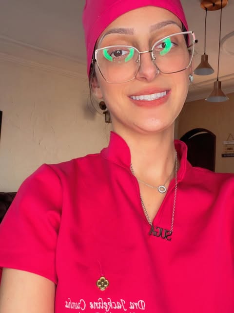 Dra. Jackeline Cristina Cunha